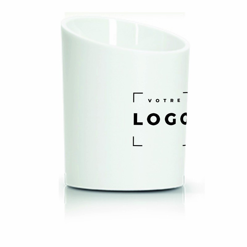 Pot à crayons en plastique