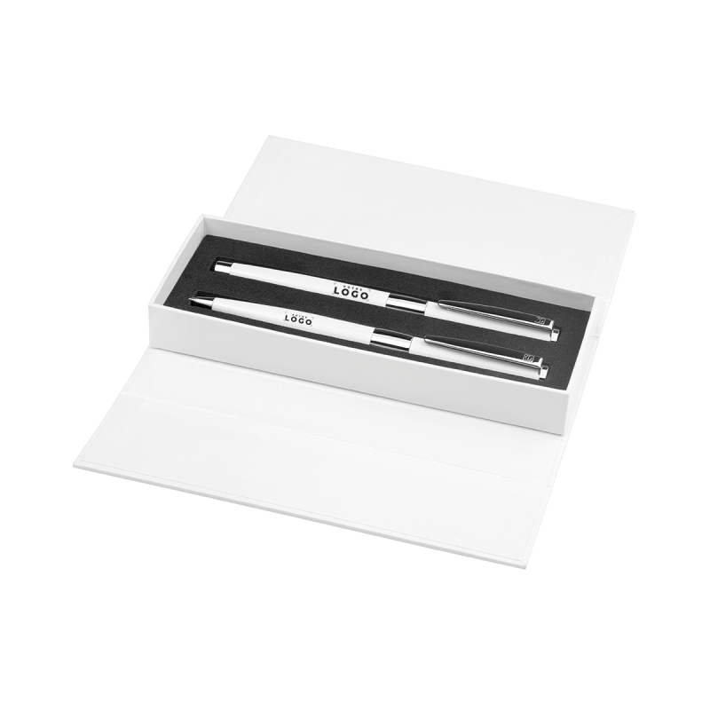 Parure blanche avec deux stylos