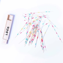 Mikado en bois personnalisé – Jeu classique élégant et durable