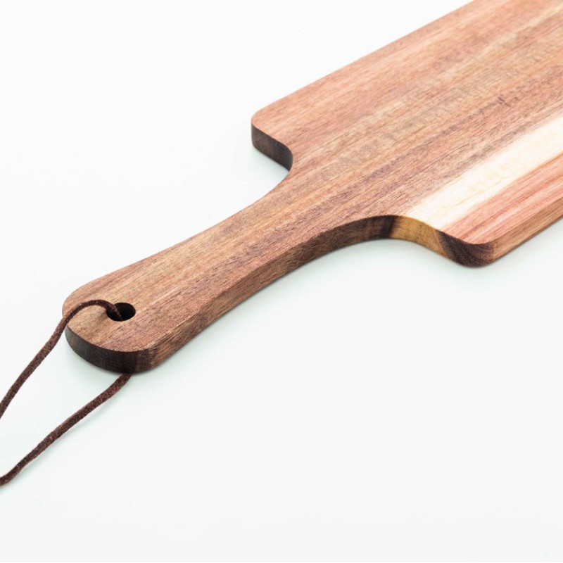 Planche en Acacia Personnalisée – Accessoire Culinaire Premium